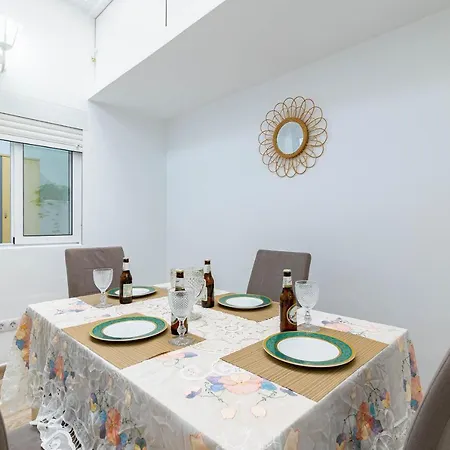 Las Canteras Apartamento En El Centro De La Ciudad By Alterhome شقة