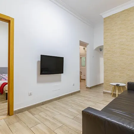 Las Canteras Apartamento En El Centro De La Ciudad By Alterhome لاس بالماس دي غران كاناريا